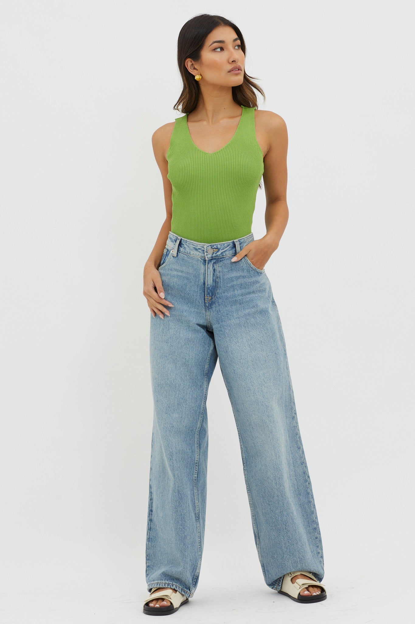 Off-Duty V-Neck Ribbed Knit Top Green