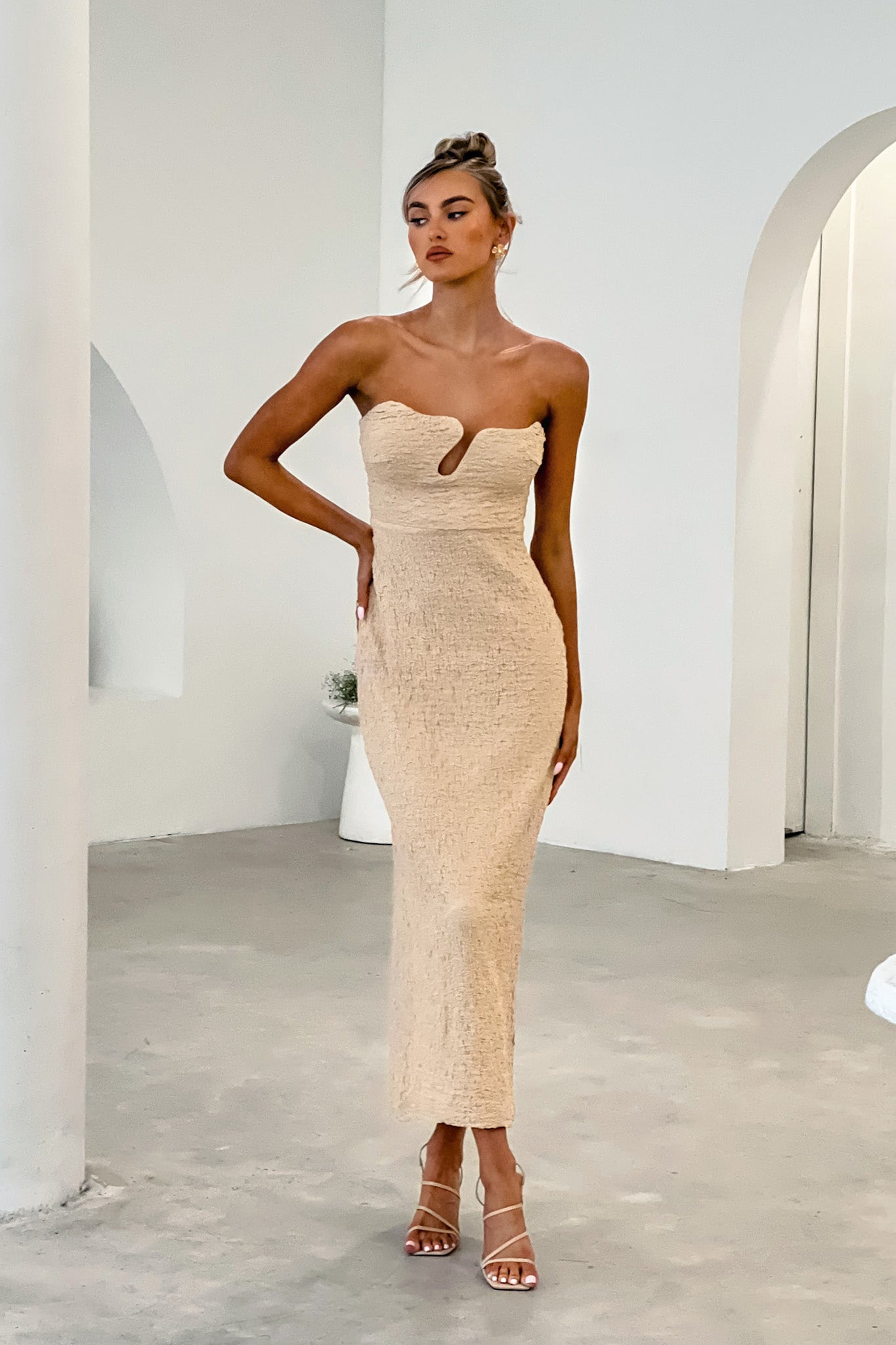 Horizon Strapless Textured Midi Dress Nude