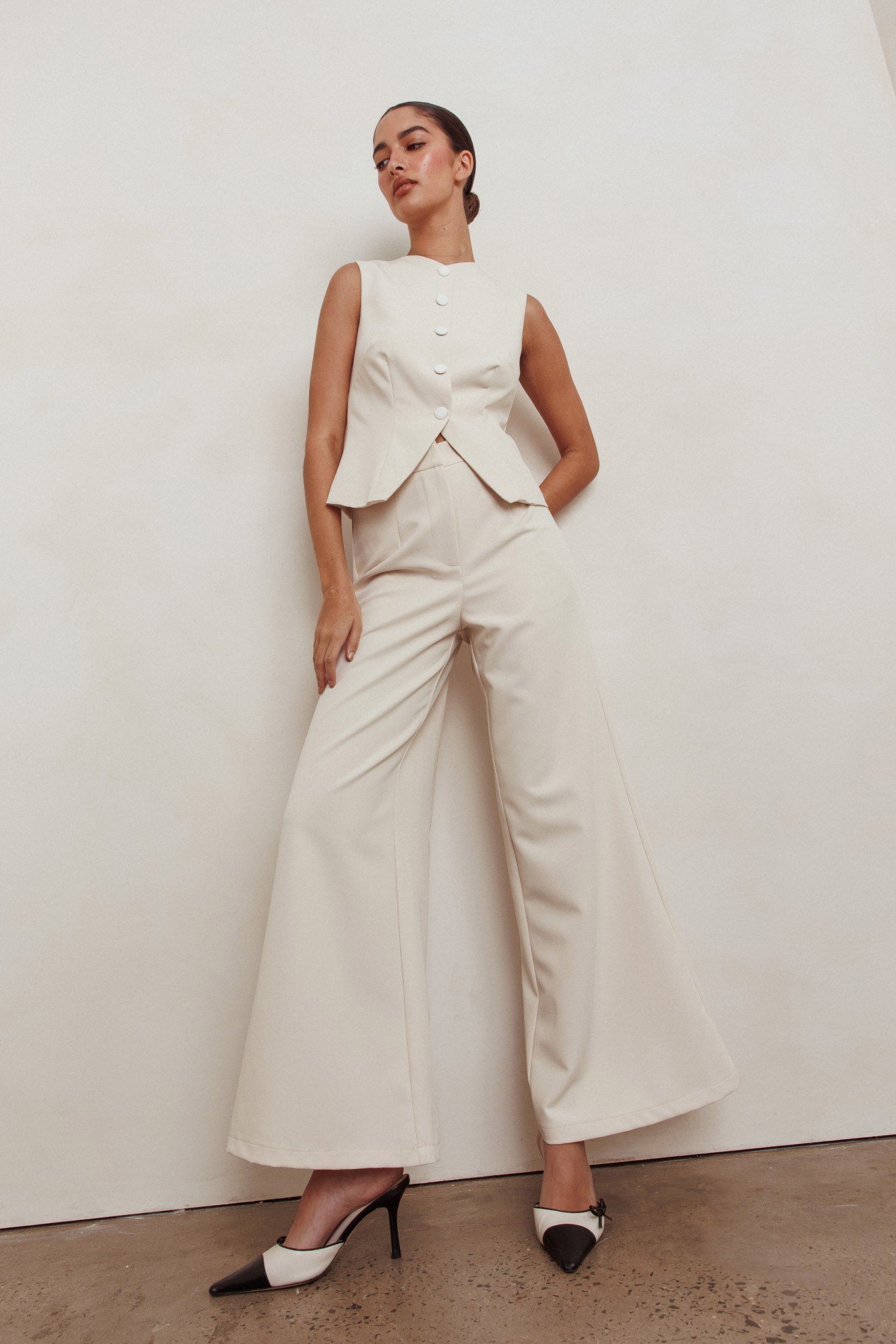Consideration Wide Leg Pant Beige