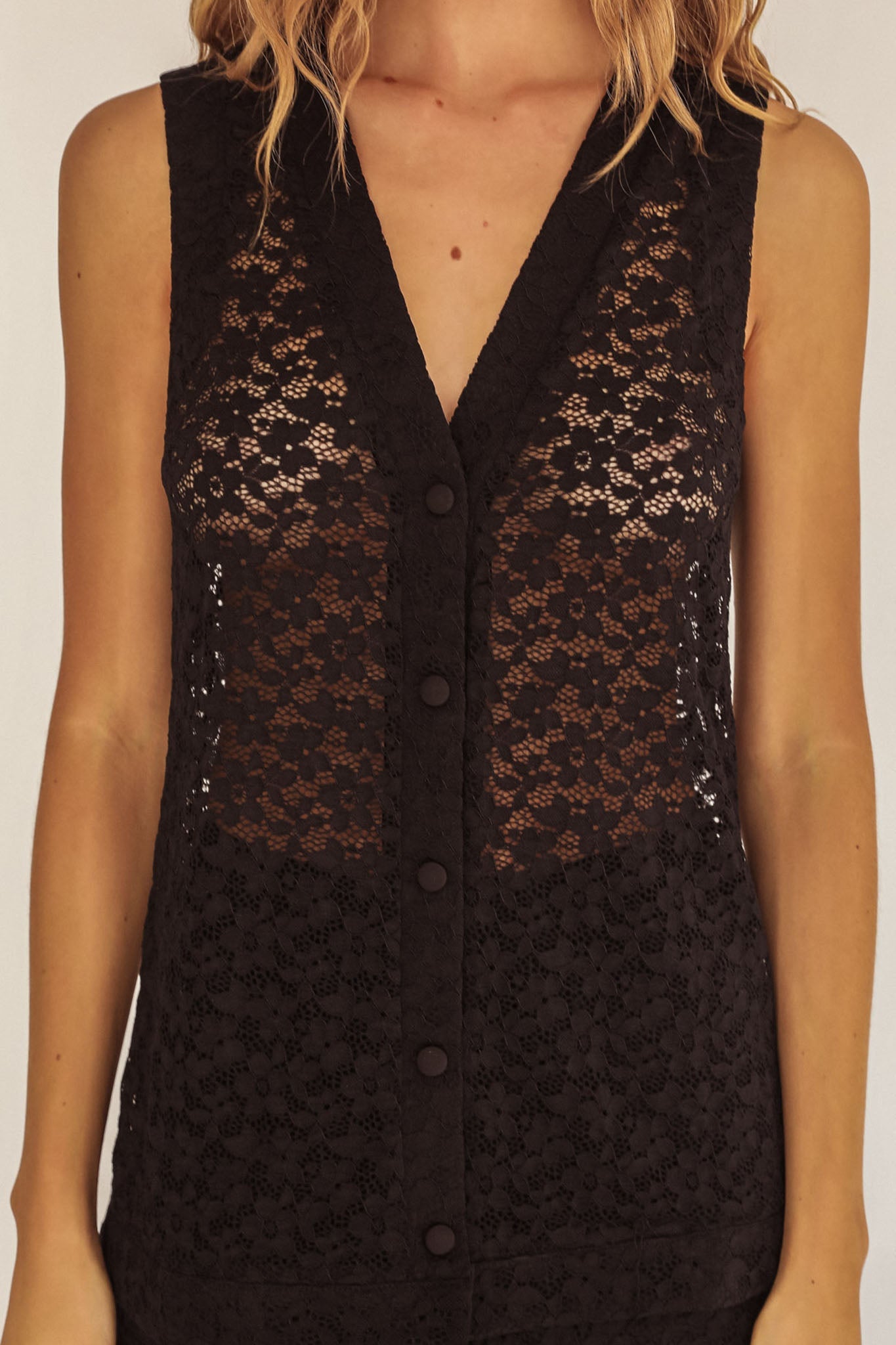 Canyons Sleeveless Button Top Lace Black