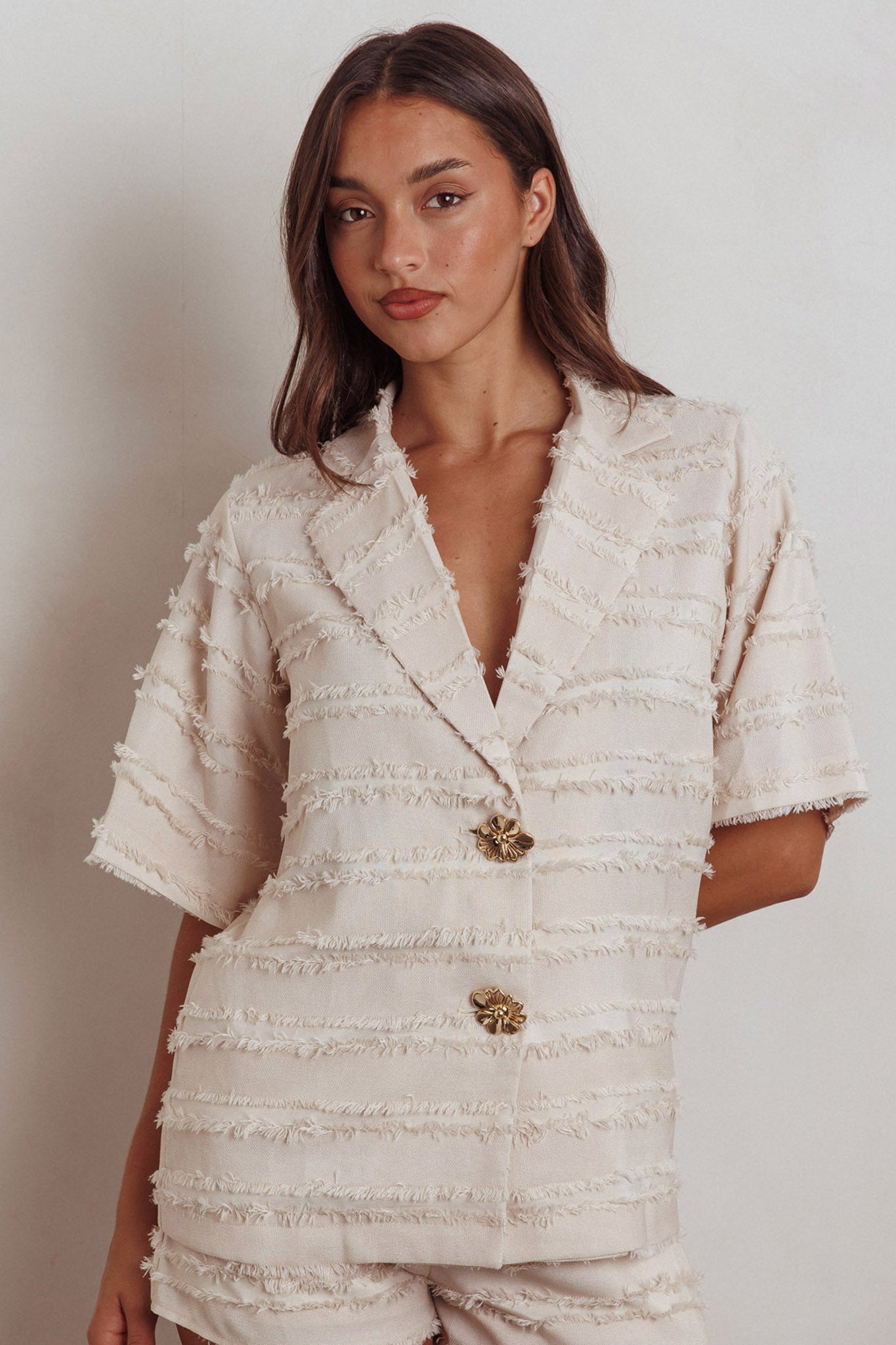 Reed Raw Edge Trim Collared Top Cream