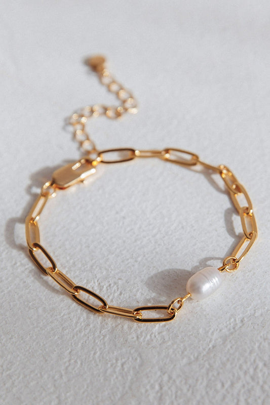 Devotion Freshwater Pearl Paperclip Chain Bracelet Gold