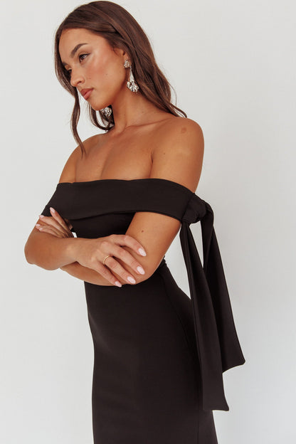 Aurora Sky Off-Shoulder Tie Maxi Dress Black