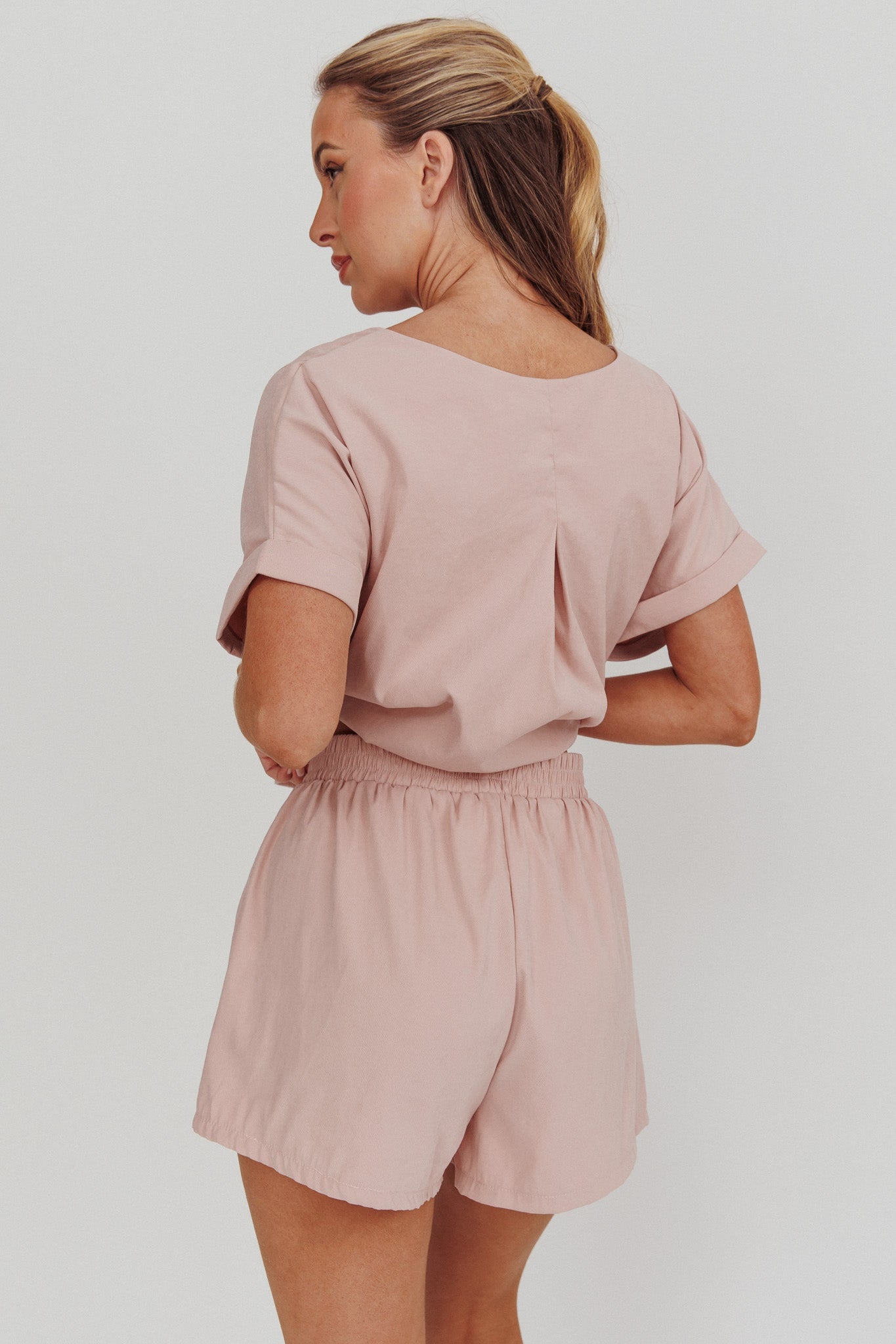 Yuna Elastic Waist Relaxed Shorts Blush