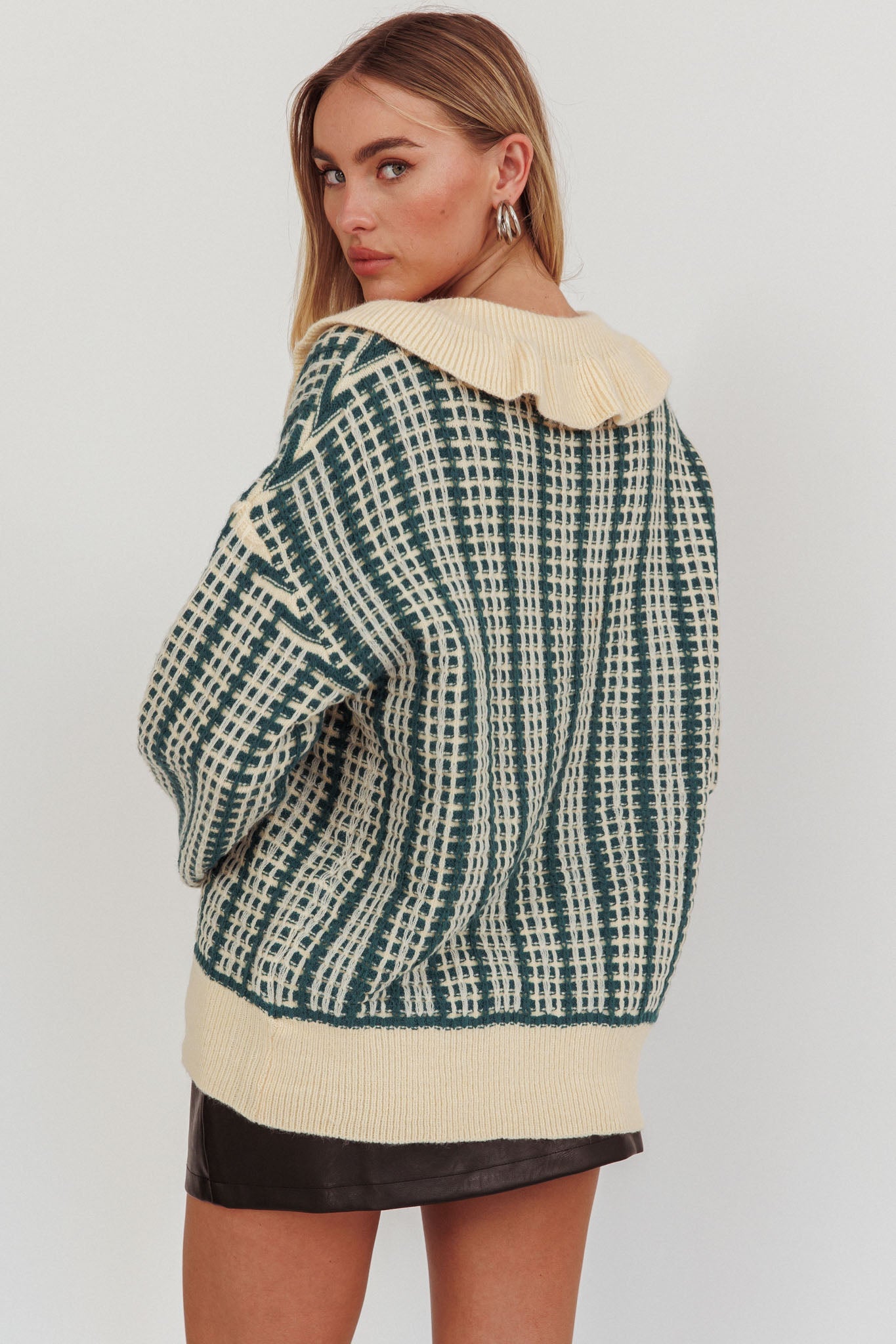 Rewrite Quarter Button Knit Sweater Emerald