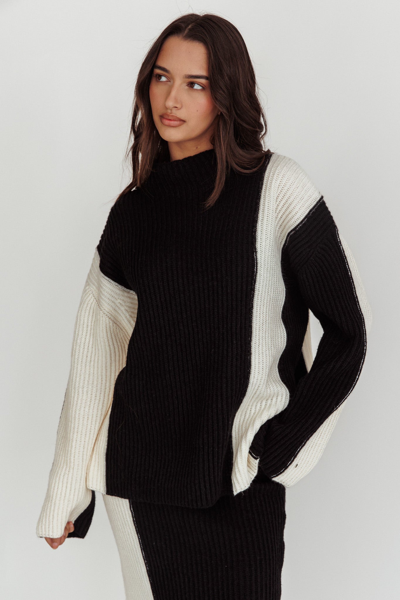 Eos Ribbed Mock Neck Knit Jumper Black Cream